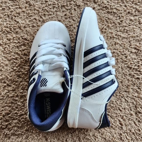 K-SWISS Boys Shoes (3) - Picture 6 of 10